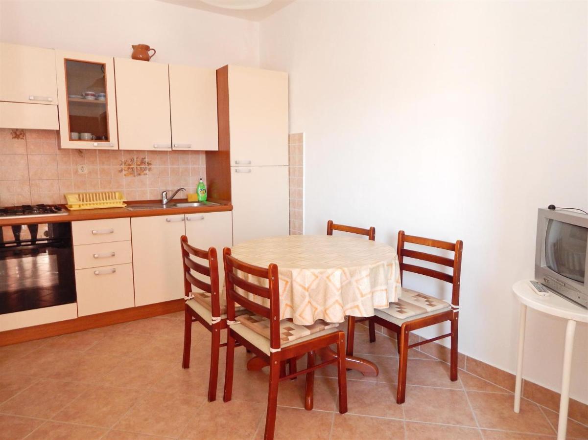 Apartments With A Parking Space Pag - 11358 Pag Town Exterior foto